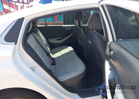 2021 Hyundai Ioniq Hybrid Se z USA, uszkodzony, nr VIN KMHC75LC5MU261050